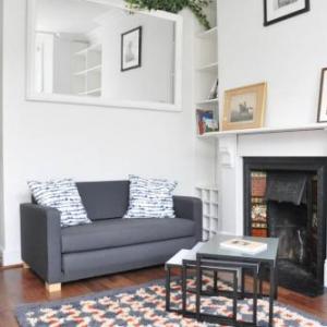 Bright 1 Bedroom Ladbroke Grove Flat 