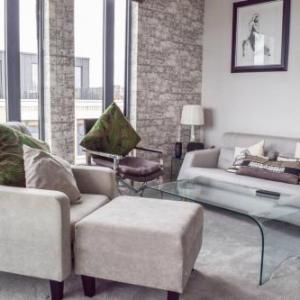Luxurious 2 Bedroom Penthouse With Balcony