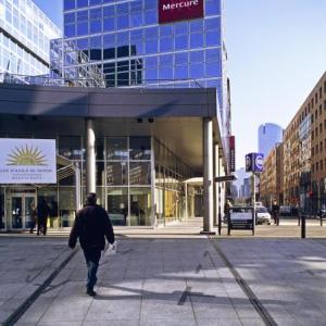 Mercure Paris La Défense Grande Arche Hotel