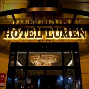 Hotel LUmEN Paris Louvre Paris
