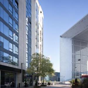 Renaissance by Marriott Paris La Defense Hotel