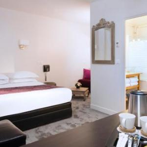 Hotel du Lion dOr Louvre Paris