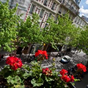 Hotel Du mont Dore Batignolles
