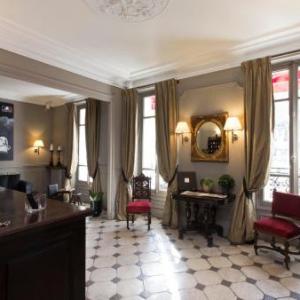 Hotel De La Porte Doree