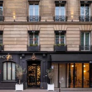 First Hotel Paris tour Eiffel Paris