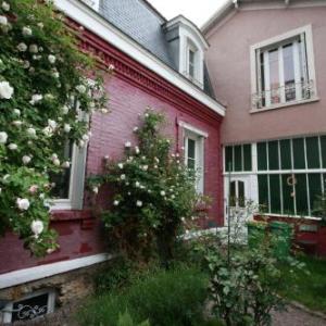 La maison Rouge Paris