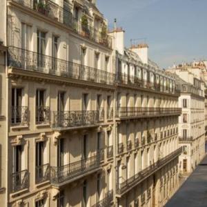 Artois Champs Elysees Paris