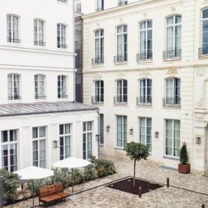 the Hoxton Paris Paris 
