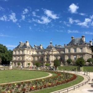75   Paris Assas Flat
