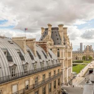 Appartement avec vue imprenable sur le Louvre Paris