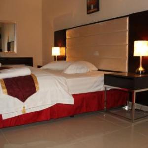 Hotel Premier Inn Davis Road Lahore