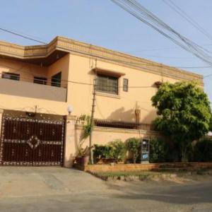 Bed and Breakfast in Karachi 