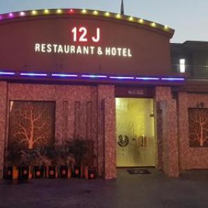 Hotel 12J
