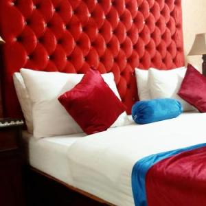 New pakeeza hotel 