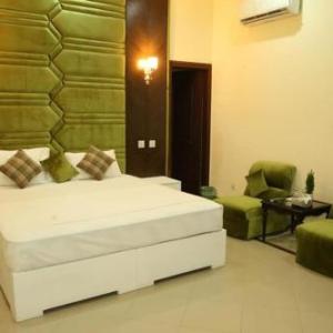 Hotel Pak Continental
