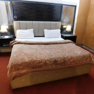 A-one Hotel Lahore