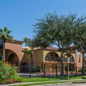 Super 8 by Wyndham Houston/NASA/Webster Area