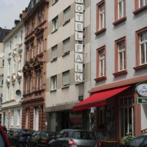 Falk Hotel