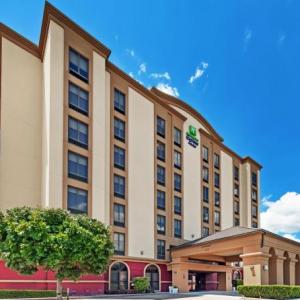 Holiday Inn Express & Suites Houston - Memorial Park Area an IHG Hotel