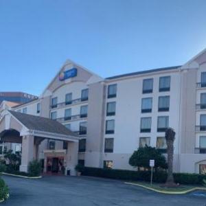 Comfort Inn & Suites Southwest Freeway at Westpark