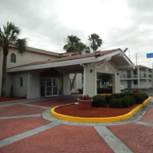 Studio 6-Houston TX - Intercontinental Airport South