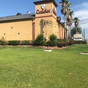 Camelot Inn and Suites