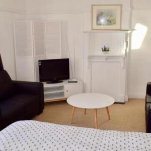 Homy Apartment In Trendy Haberfield