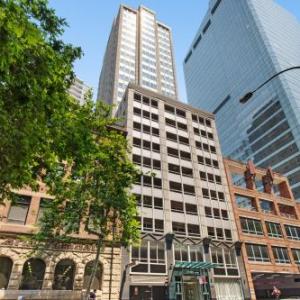 Sydney CBD Studio Apartment with Stunning View of Darling Harbour (1704 KNT)