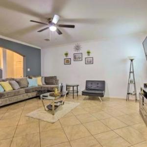 Spacious Stay at a Houston Getaway Pets Welcome!