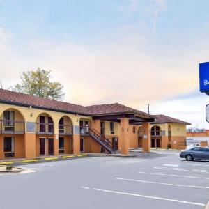 Americas Best Value Inn & Suites Houston at Hwy 6