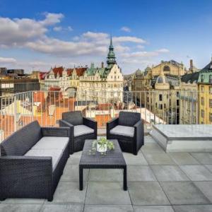 4 Arts Suites