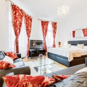 Old town Square Royal Apartment