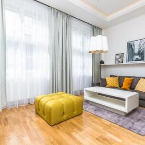 tOP location OLD town brand new 2BD apartment
