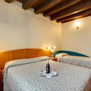 Corot Hotel