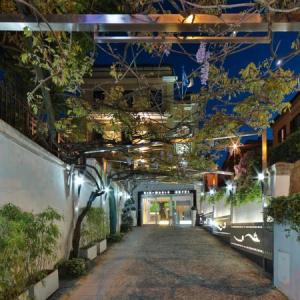 Best Western Cinemusic Hotel