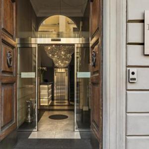 the Independent Hotel