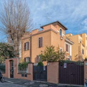 A Vinicius Et Mita Guest House