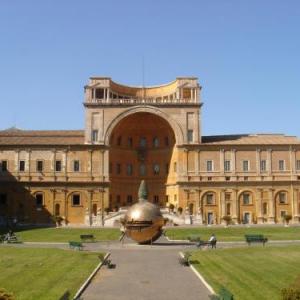 Le Piazze Di Roma 