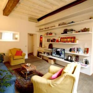 trevi Fountain 2BR Apartment