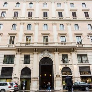 Queen Palace Suites