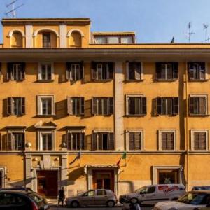 Crossroad Hotel
