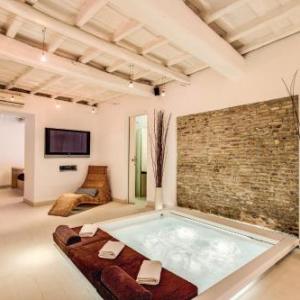 YH Jacuzzi Suite