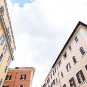 BBHOMEROME - Pantheon Luxury Gold Apartment