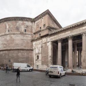 Pantheon Charming Apartment