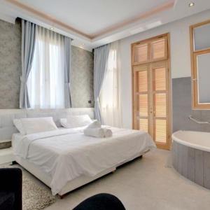 Residence Suites