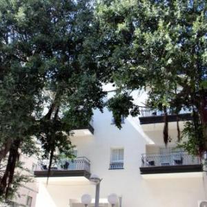 Dizengoff Avenue Boutique Hotel