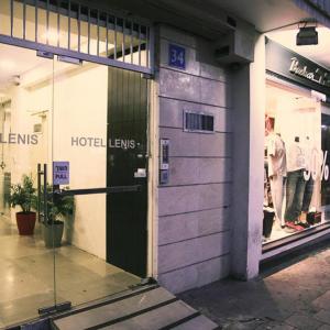 Lenis Hotel