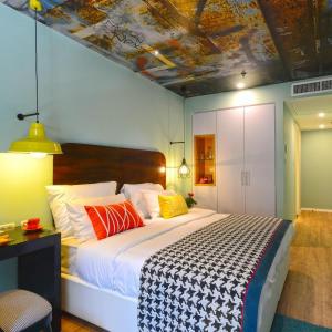 Hotel 75