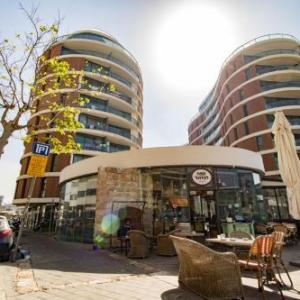 SweetHome26 Luxury Apt close to the Beach  Free Parking tel Aviv 