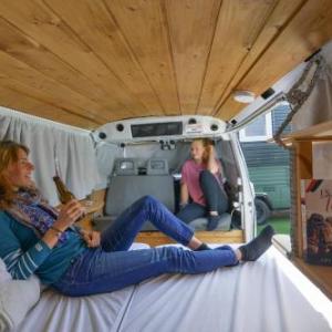 Caravan Hostel Tel Aviv By Roger Age 18-45